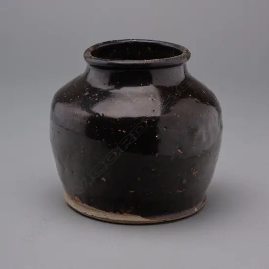 Stoneware jar - China,